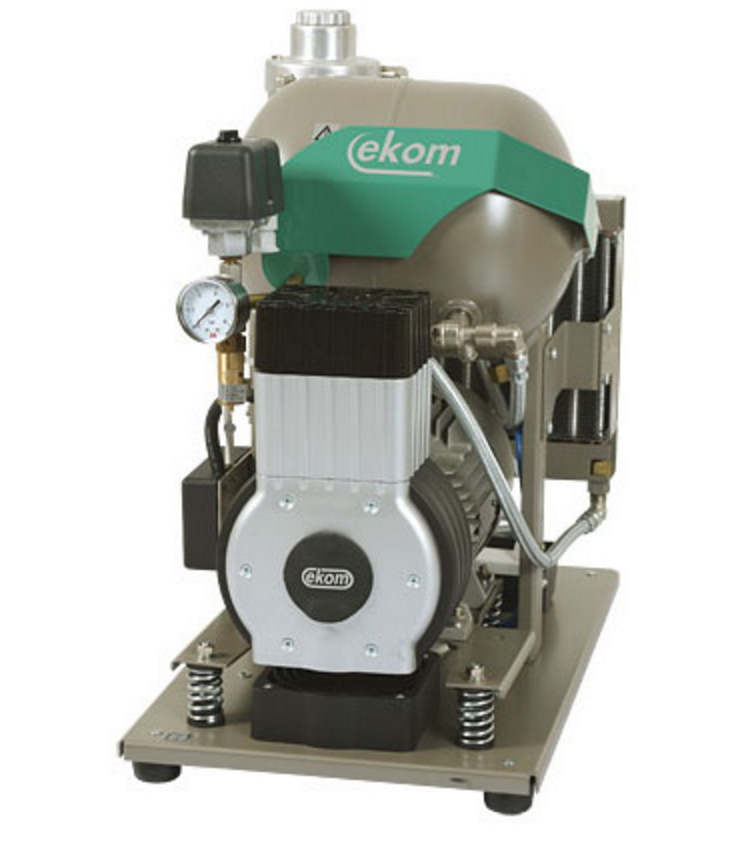 EKOM DK50 B (BS) - безмасляный компрессор для одной стоматологической установки с ресивером 4 л (50 л/мин) | EKOM (Словакия)